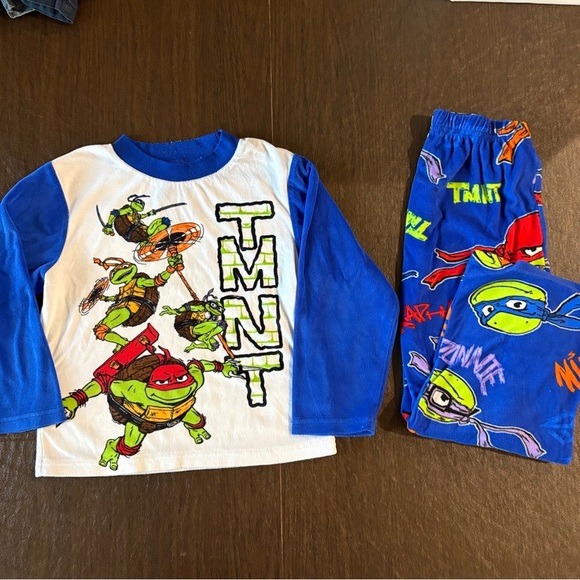 Teenage Mutant Ninja Turtles Other - Nickelodeon Blue TMNT Mutant Mayhem Fleece PJ Pajama Set -Size 6